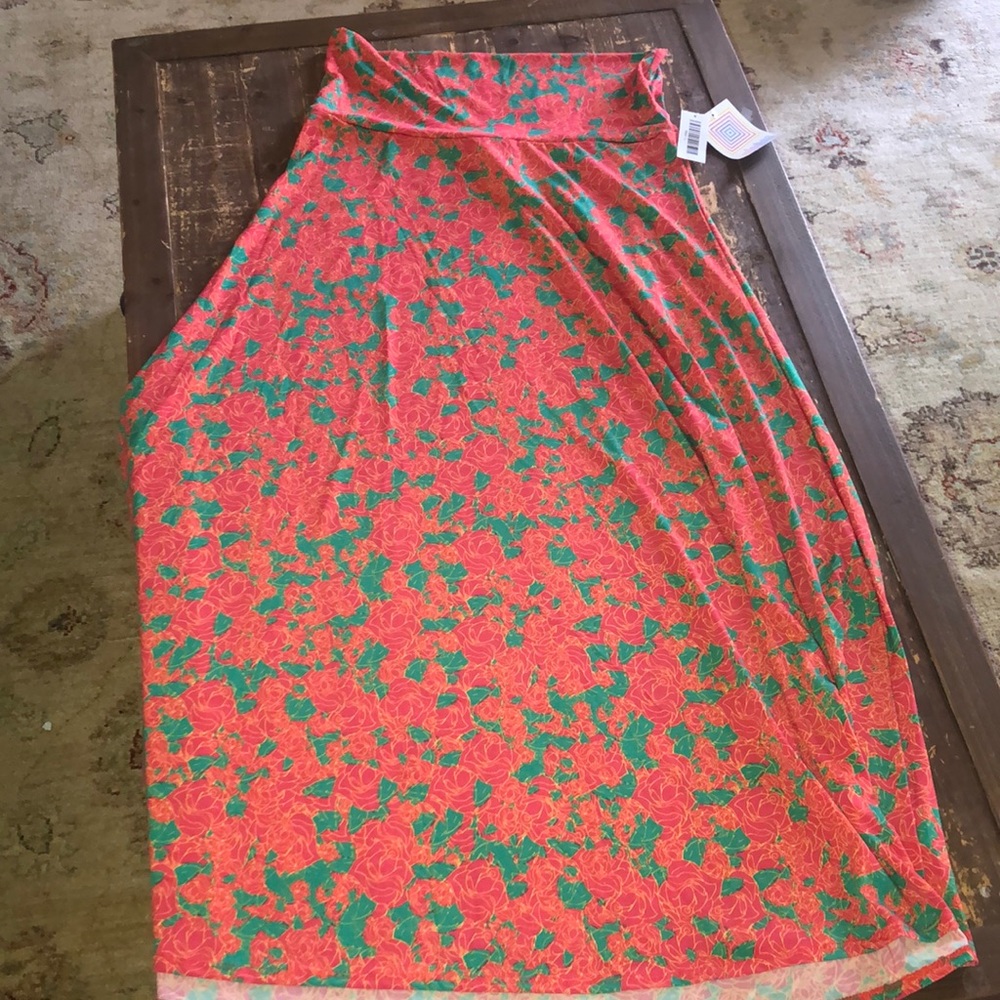 NWT LulaRoe rose M print Maxi dress